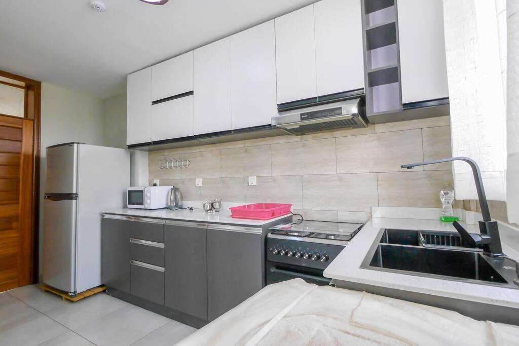 Ultra Modern Apartment In Nyarutarama 基加利 外观 照片