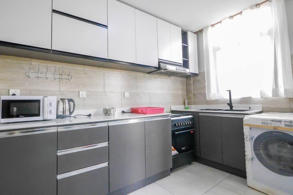 Ultra Modern Apartment In Nyarutarama 基加利 外观 照片